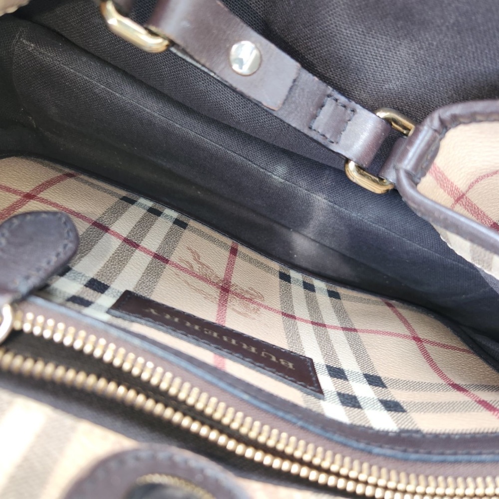 Burberry Bag with Mini Storage Compartment - Picture 3 of 4